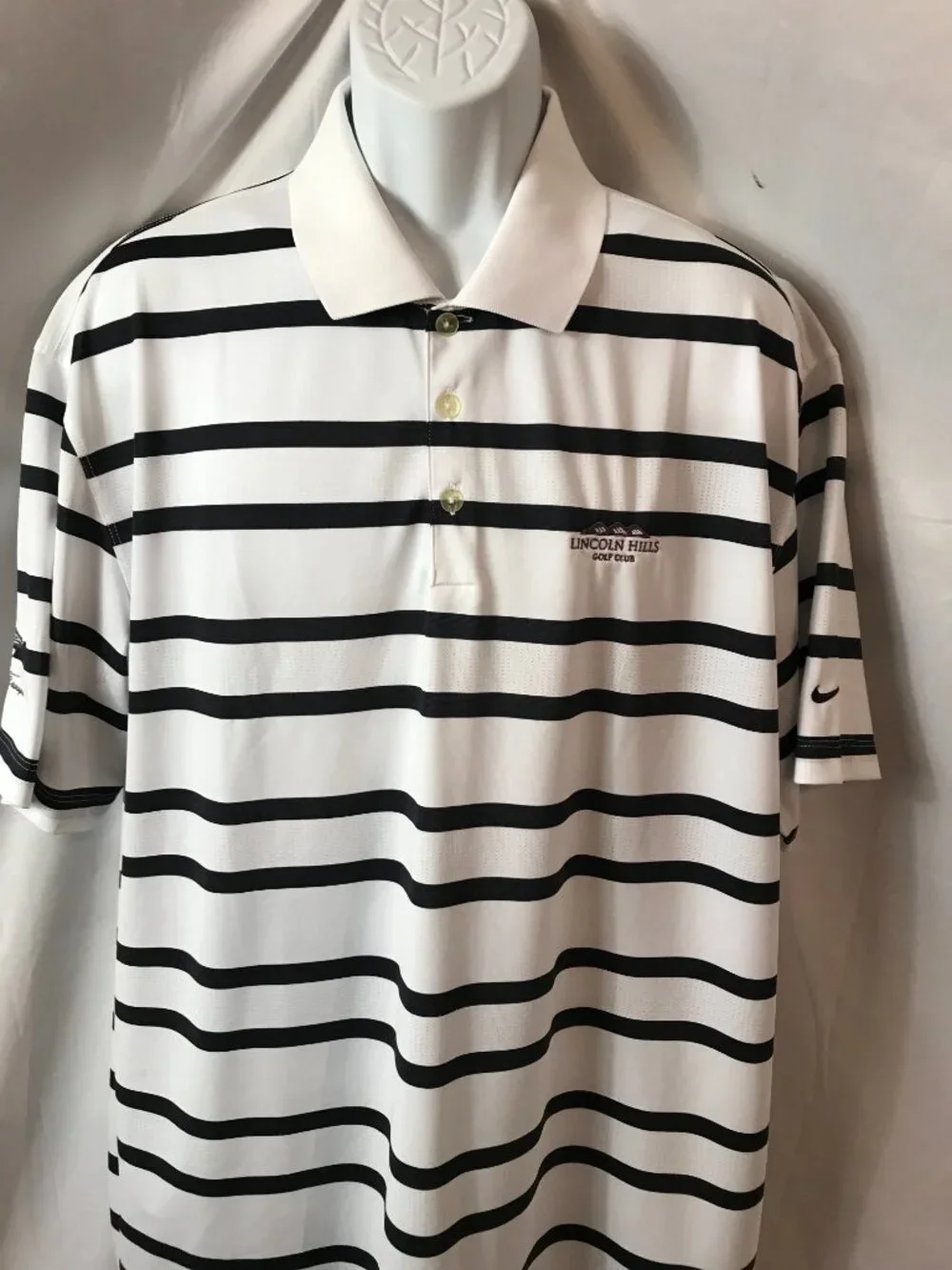 Nike Lincoln Golf Club Activewear Athletic Sport Cut Polo Shirt